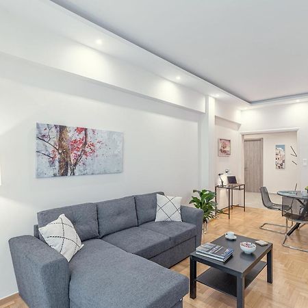 Amazing Apartment Near Metro Station! Atenas Exterior foto