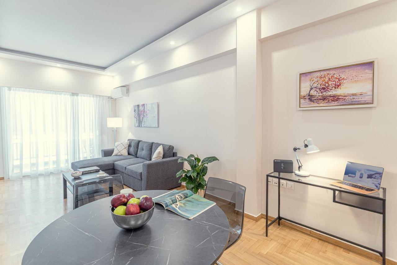 Amazing Apartment Near Metro Station! Atenas Exterior foto