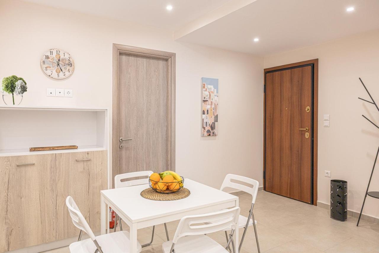 Amazing Apartment Near Metro Station! Atenas Exterior foto
